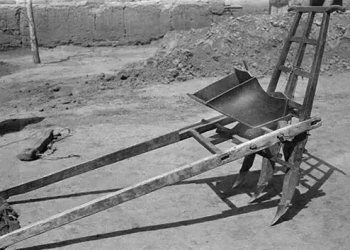 Memories of Old Artifacts: “Pulling the Lòu and Sowing Wheat”